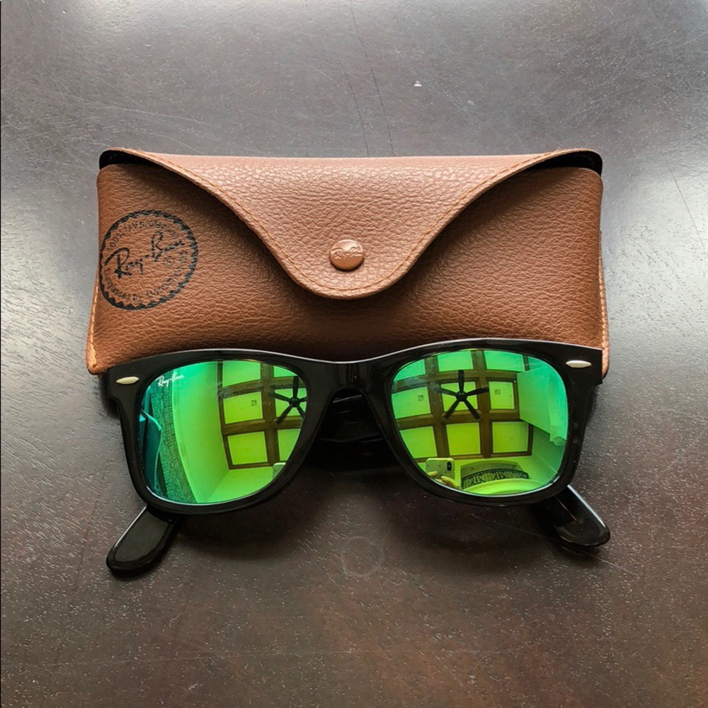 Ray-Ban Wayfarer Sunglasses